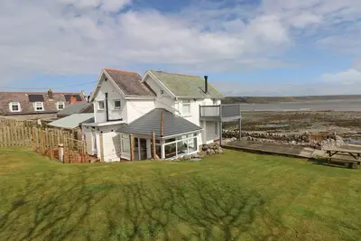 Image de 2 Salt Cottage, pet friendly, character holiday cottage in Port Eynon