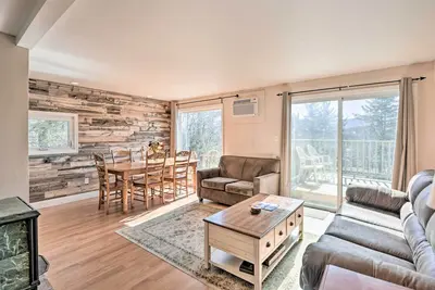 Image de Mountain Condo w/ Views: Near Hiking & Biking!