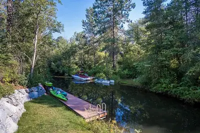 Image de A\/C LakeAccess GameRoom Xbox DogsOK kayaks paddleboards Private30'Dock Sleeps 14