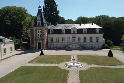 Image de Château familial au cœur d'un Domaine