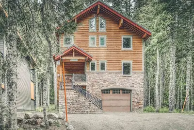 Image de Chalet am Berg, gourmet kitchen, 3 fireplaces, Bbq, hot tub, dogs welcome