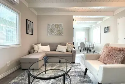 Image de ★Admirable 1b1b Revamped Home In Long Beach★