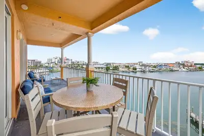 Gorgeous Getaway | Clearwater Beach Condo