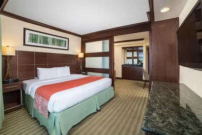 Image de Perfect Beach Escape! 3 Convenient Units, Outdoor Pool