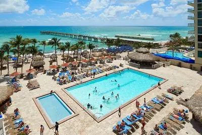 Image de Located Right On The Shore! City View, Pets Allowed, Near the Beach