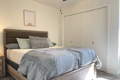 Image de Downtown Cabin- pet friendly, walking distance to Mentock Park