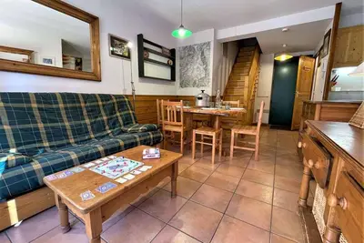 Image de 50m du centre station, 1er étage, terrasse, 48m², La Joue du Loup
