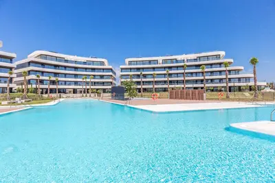 Image de Rembrandt | Beachfront apartment in Torremolinos