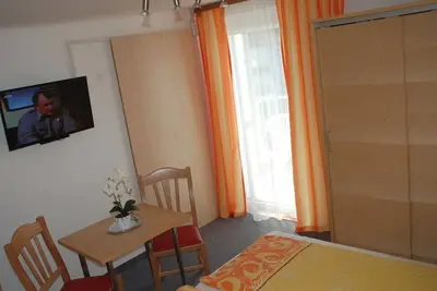 Image de Double room, balcony, street side - Pension Agnes