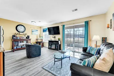 Image de Fall Creek Resort Condo – Pools & Mini Golf. Less than 10 miles to Sdc