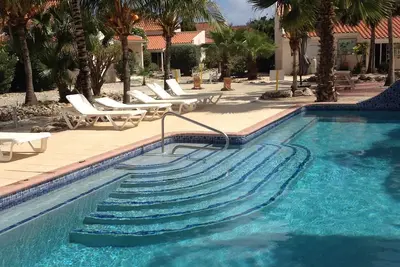 Hamlet Oasis Resort: Colorful 1 bedroom apartment