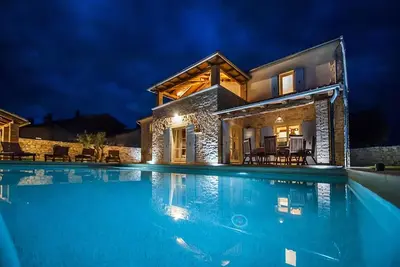 Image de Villa Tomani - Pool, Jacuzzi, Sport Courts