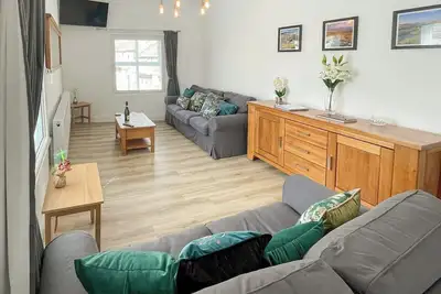 Image de A large and spacious apartment located in Glossop market town on the edge of the Peak District.
