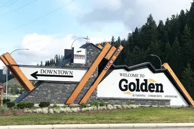 Image de Cozy private 1 bdrm apt in Heart of Golden Bc