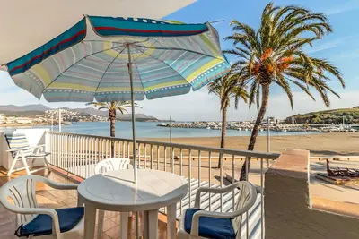 Port Llançà 30 – appartement en première ligne mer