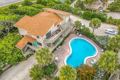 Image de Ocean view townhome overlooking pool - Car Free Beach - Sea Dune Green Turtle C-10