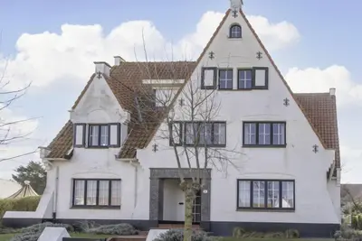 Image de Jong & Blij 2 ground floor with garden by Interhome