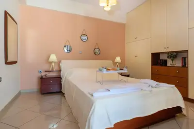 Image de Central Penthouse in quiet neighborhood near sandy beach