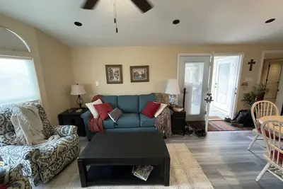 Image de Snowbirds! Age 55+ Gated community. Pool. Jacuzzi. Pickle Ball