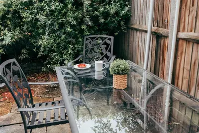 City Centre Secret - 3 mins walk from high street