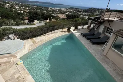 Image de Superbe  Villa  Vue Mer Piscine PRIVÉE CHAUFFÉE A DÉBORDEMENT Vue Mer  Jacuzzi