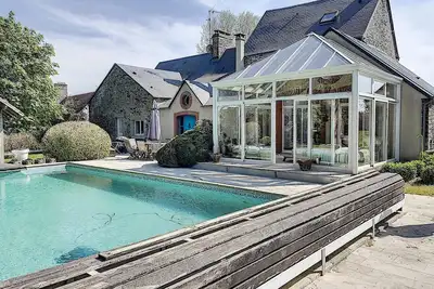 Image de Gîte de charme \"La Maison Saint-Léonard\" vue sur le Mont St-Michel, Spa, billard