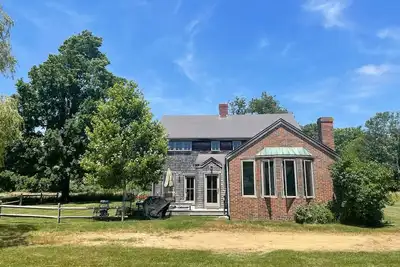 Image de 5br in West Tisbury village with private beach access