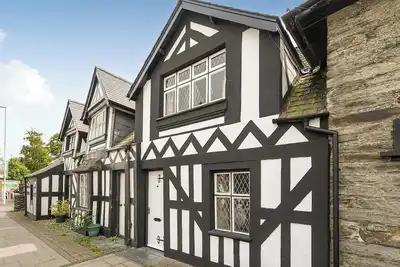 Image de Bwthyn Llys (Machynlleth Old Court House)