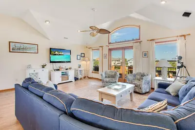 1700 Carolina Delight *3 Min Walk to Beach