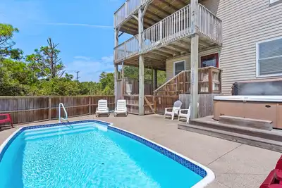 Image de Sandpiper Lookout: Pool, Hot Tub, Walk Beach Obx