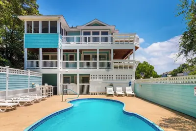 Image de 2090 Taste of Paradise *Pool *Elevator *Pool Table