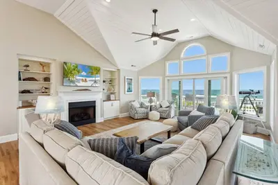 Image de 3053 Haven Shores *Oceanfront*Pool*Hot Tub*Game Rm