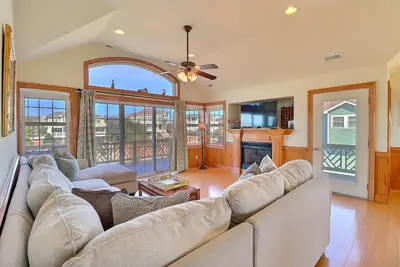 Image de Sound Side Out Shared Pool 5 min drive to beach