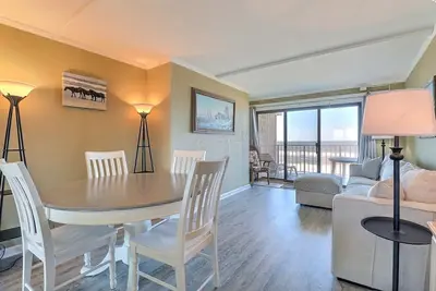 Image de Nags Head oceanfront end‑unit: balcony & sunrise views