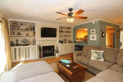 Image de Three-bedroom luxury in a stellar location!