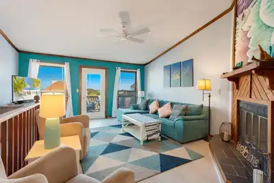 Image de Pet-Friendly Oceanside Townhome w/ Pool