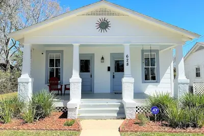 Image de Cheerful 3-bedroom Blue Moon Beach House