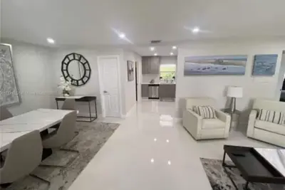 Image de 10 Min to Lauderdale by the Sea -Remodeled Cozy Home