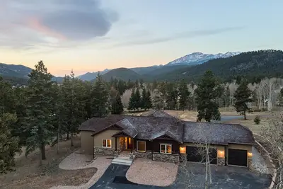 Image de 🏔 Hot Tub & Views of Pikes Peak - Summit Lodge