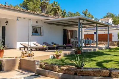 Chalet del Llac By home villas 360