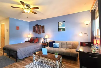 Image de Stowe’s Vermont Style Suite- Near Shops/Mountain/Cafes