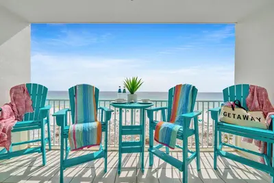Image de 605 |Free Beach Service + Penthouse Condo + Heated Pool!