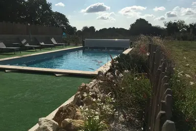 Image de Grande maison au calme avec piscine pour vacances entre amis et famille