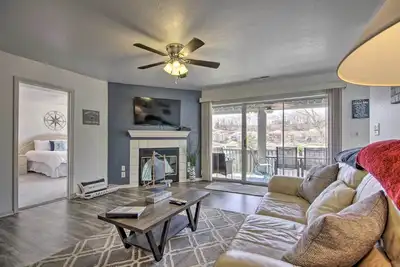 Image de Lake of the Ozarks Views, Patio: Regatta Bay Condo