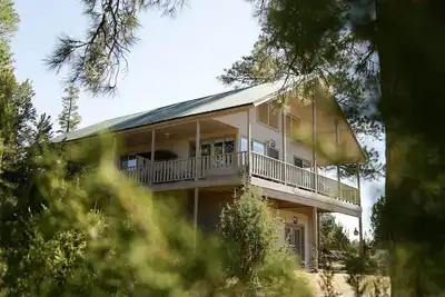 Image de Fun In & Out! - Sleeps 14-15, Ac, Backs Forest