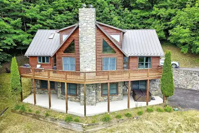 Image de Big Ashe View-Open for Bookings! Views, Wi-Fi, Pool Table, Hot Tub