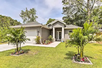 Image de St Pete Escape w/ Patio & Yard: 6 Mi to Beach