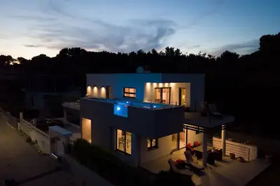 Image de Maison de vacances avec piscine privée pour 6 personnes env. 150 qmà Medulin, Istrie (Côte sud de l'Istrie)