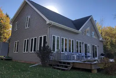 Image de Seven Hearts - Family Home with Guest House and Lake Superior Access!