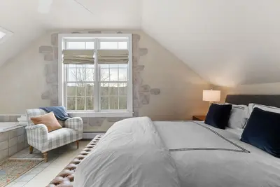 Red Clover Inn: Lovers Queen Suite near Killington